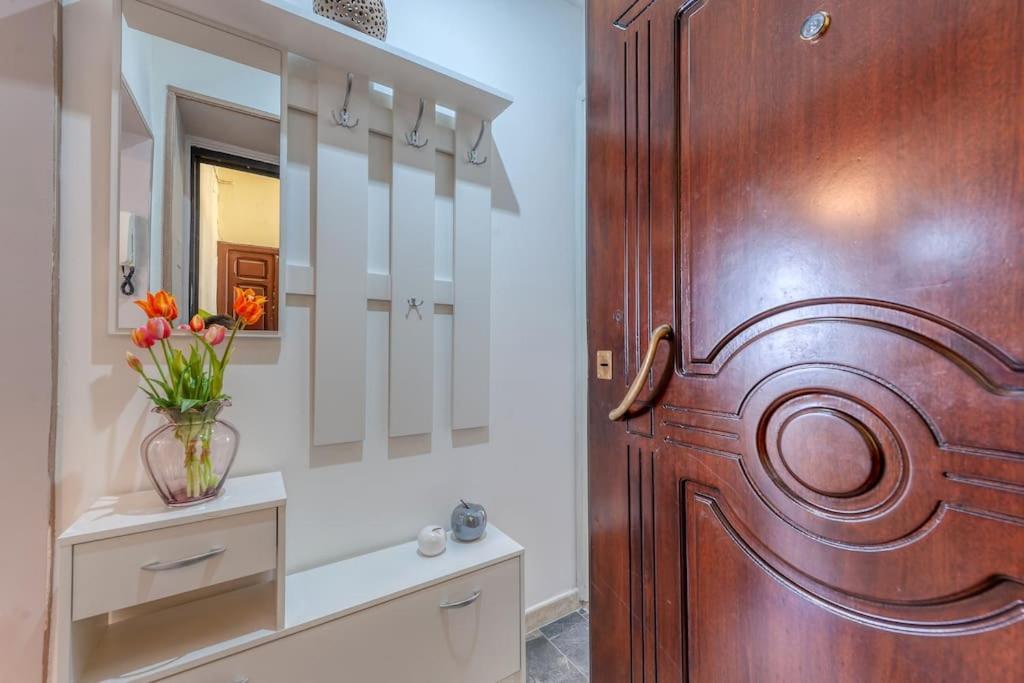 Nest 27 Apartment เลชเช ภายนอก รูปภาพ